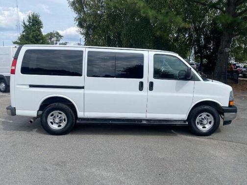 2017 Chevrolet Express 3500 LT
