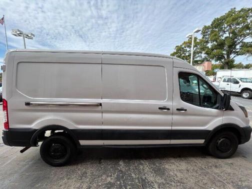 2023 Ford Transit-250 ROOF 148. WB