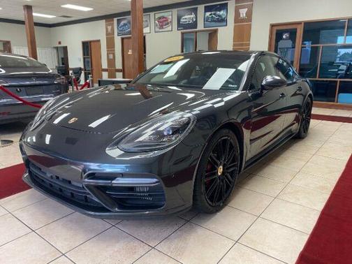 2018 Porsche Panamera Turbo