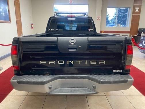 2004 Nissan Frontier XE-V6 Crew Cab