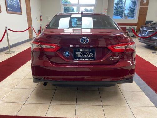 2019 Toyota Camry Hybrid LE