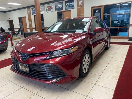 2019 Toyota Camry Hybrid LE
