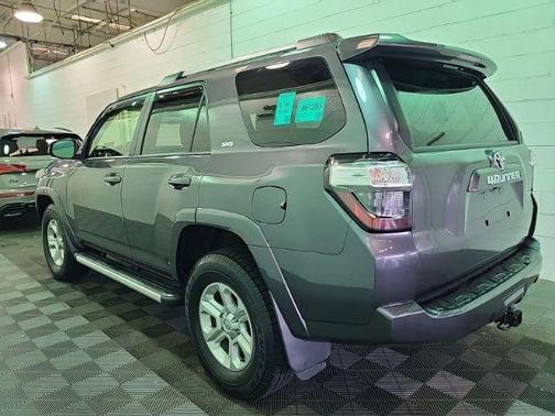 2022 Toyota 4Runner SR5