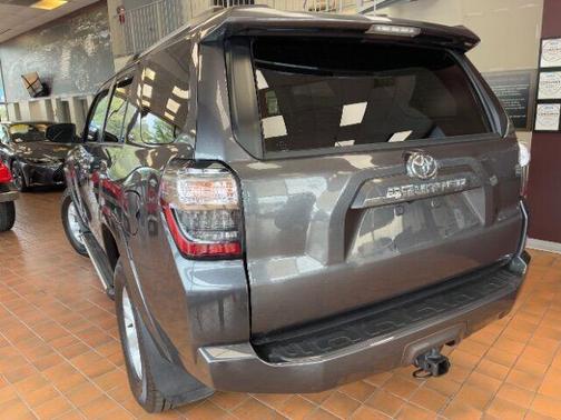 2022 Toyota 4Runner SR5