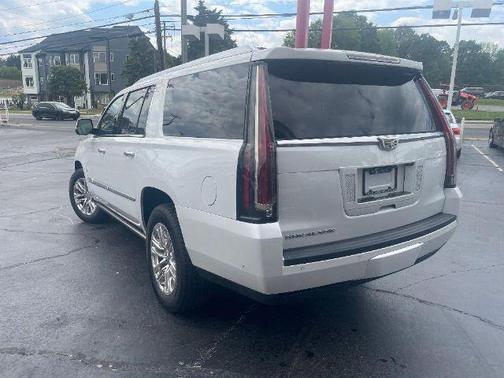 2018 Cadillac Escalade ESV Platinum