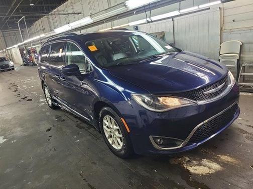 2020 Chrysler Pacifica Touring-L