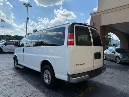 2017 Chevrolet Express 2500 LT
