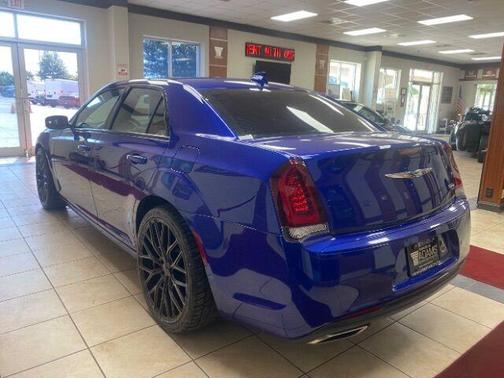 2020 Chrysler 300 S