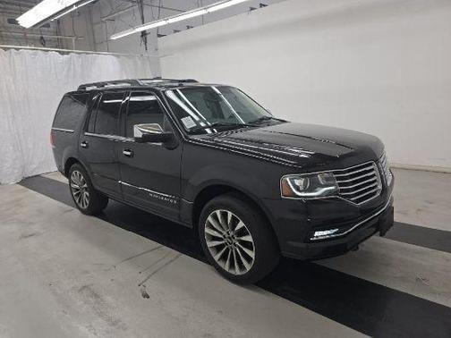 2015 Lincoln Navigator Base
