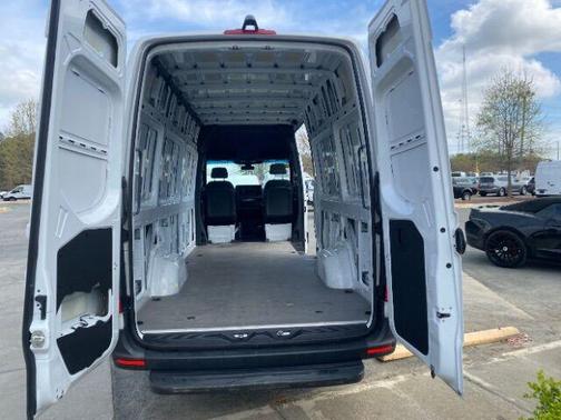 2022 Mercedes-Benz Sprinter 2500 HIGH ROOF I4