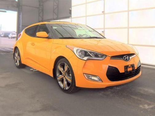 26.2 Yellow 2017 Hyundai Veloster Value Edition