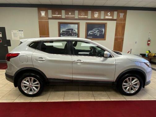 2017 Nissan Rogue Sport S