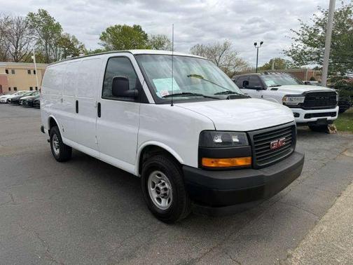 2023 GMC Savana 2500 Work Van