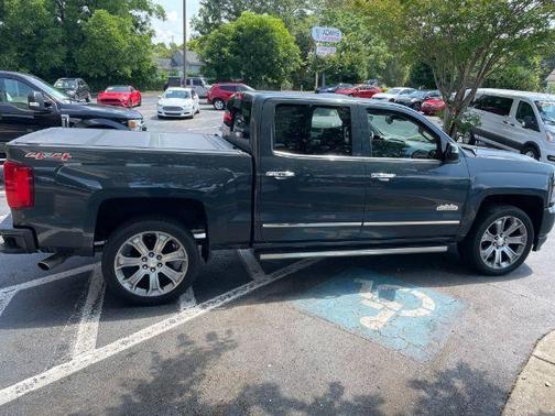 2017 Chevrolet Silverado 1500 High Country