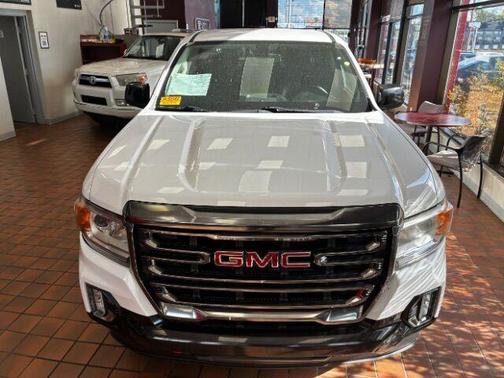 Summit White 2022 GMC Canyon AT4