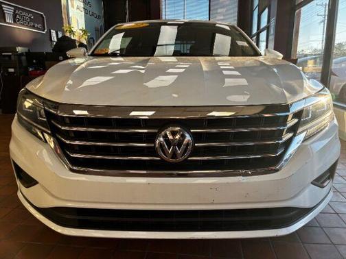 2022 Volkswagen Passat 2.0T SE