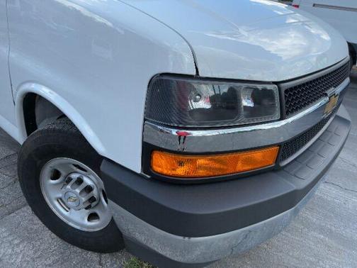 2022 Chevrolet Express 2500 Work Van