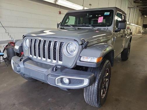 2023 Jeep Gladiator Overland