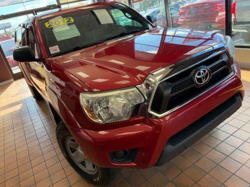 2012 Toyota Tacoma W/REAR DOORS