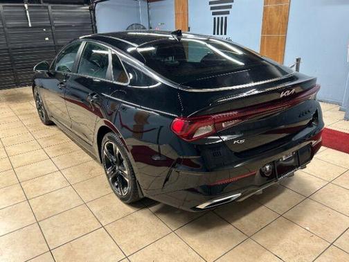 2022 Kia K5 GT-Line