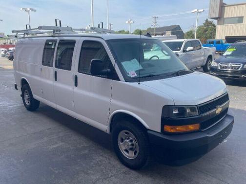 Summit White 2022 Chevrolet Express 2500 Work Van