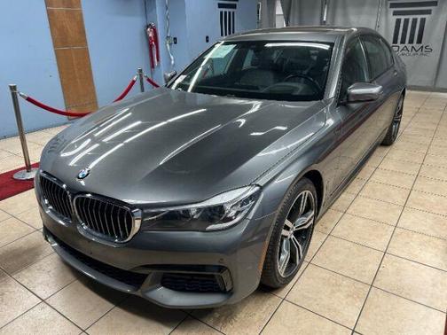 2016 BMW 740 i