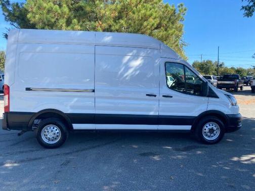 2022 Ford Transit-250 Base