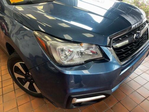Quartz Blue Pearl 2017 Subaru Forester 2.5i Premium