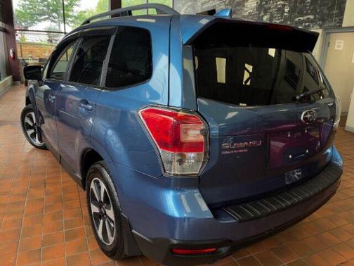 Quartz Blue Pearl 2017 Subaru Forester 2.5i Premium