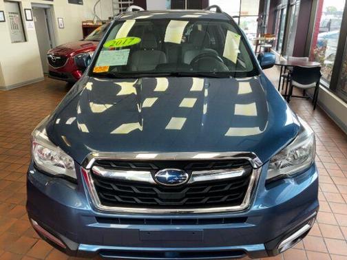 Quartz Blue Pearl 2017 Subaru Forester 2.5i Premium