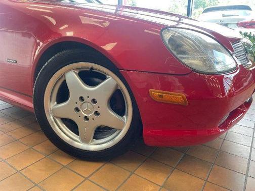 2001 Mercedes-Benz SLK-Class Base