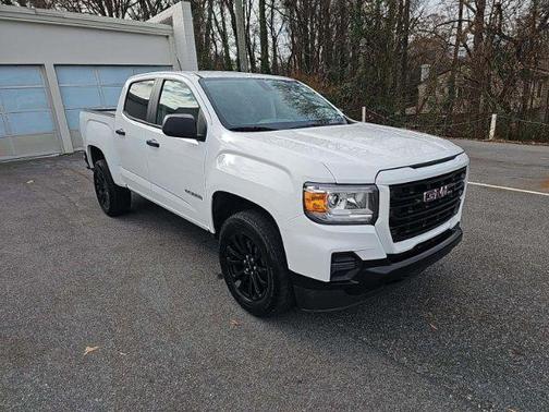 2022 GMC Canyon Elevation Standard