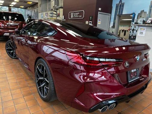 Individual Aventurin Red Metallic 2020 BMW M8 Competition