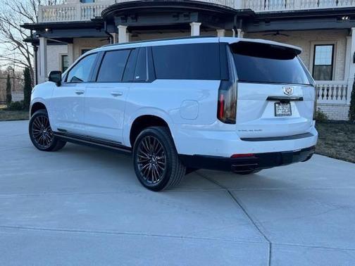 2026 Cadillac Escalade ESV Platinum Sport