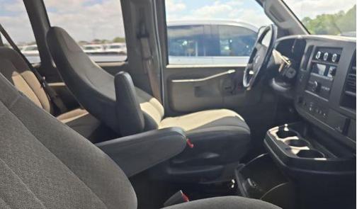 2022 Chevrolet Express 3500 LS
