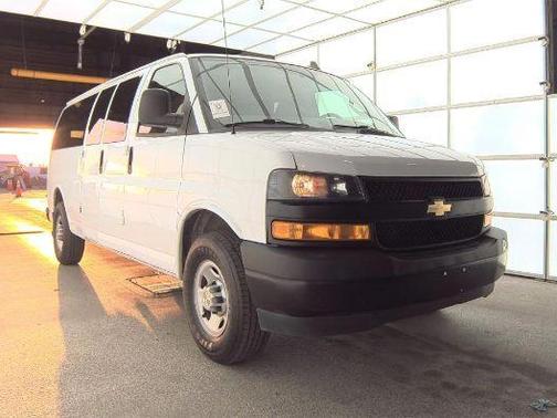 2022 Chevrolet Express 3500 LS
