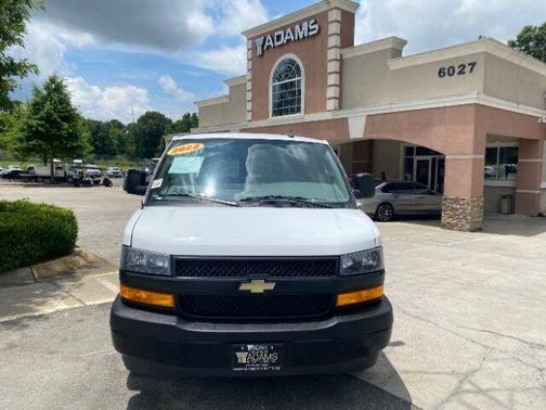 2022 Chevrolet Express 3500 LS