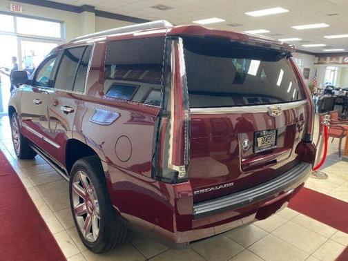 2018 Cadillac Escalade Premium Luxury