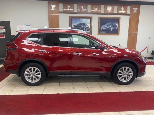 2018 Nissan Rogue SV