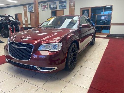 2016 Chrysler 300 Limited