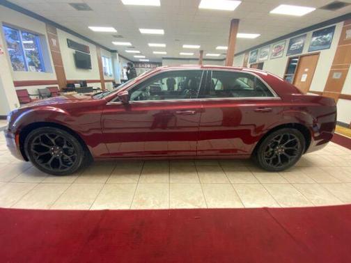 2016 Chrysler 300 Limited