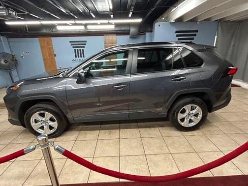 2021 Toyota RAV4 Hybrid LE