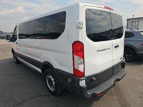 Oxford White 2016 Ford Transit-350 XL