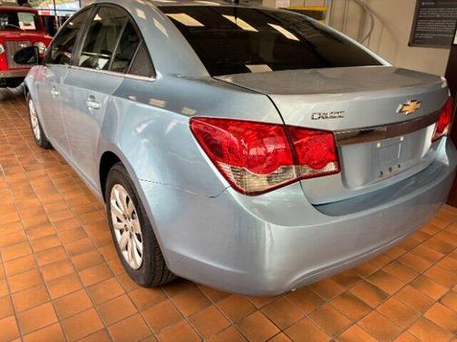 2011 Chevrolet Cruze LS