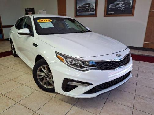 2019 Kia Optima S