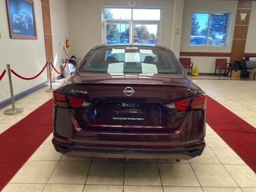 2025 Nissan Altima SV