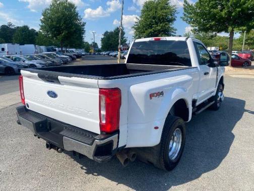 Oxford White 2023 Ford F-350 XLT