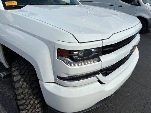2018 Chevrolet Silverado 1500 Custom