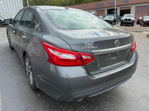 2017 Nissan Altima 2.5 SV
