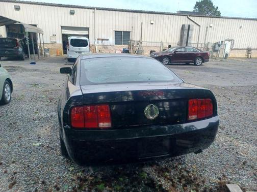 2009 Ford Mustang V6